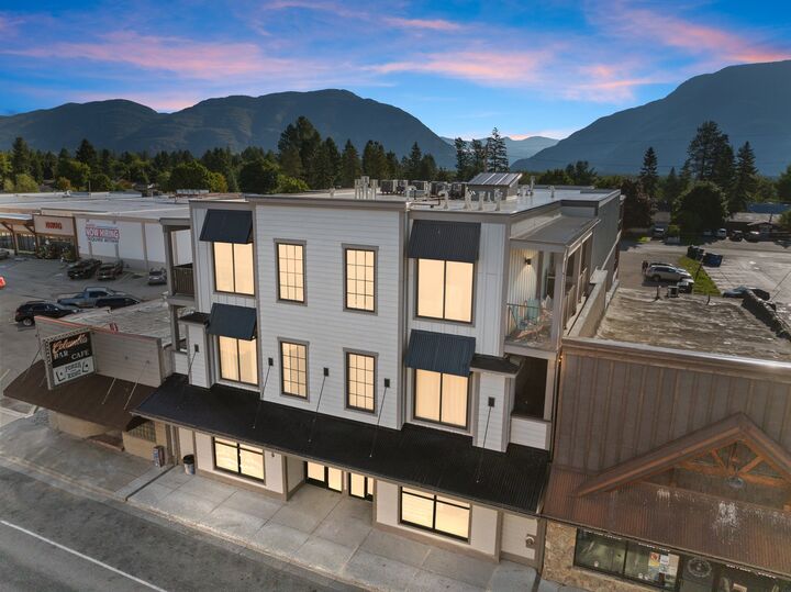 519 Nucleus Avenue 303  Columbia Falls MT 59912 photo