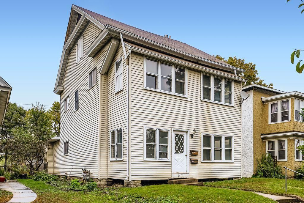 Property Photo:  1611 Carroll Avenue  MN 55104 