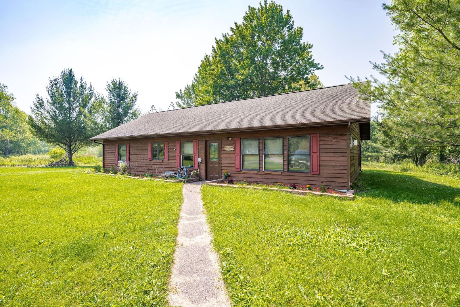 Property Photo: 6624 E Mud Lake Road MN 55798