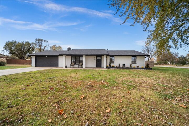 Property Photo:  1822 Daisy Circle  AR 72745 