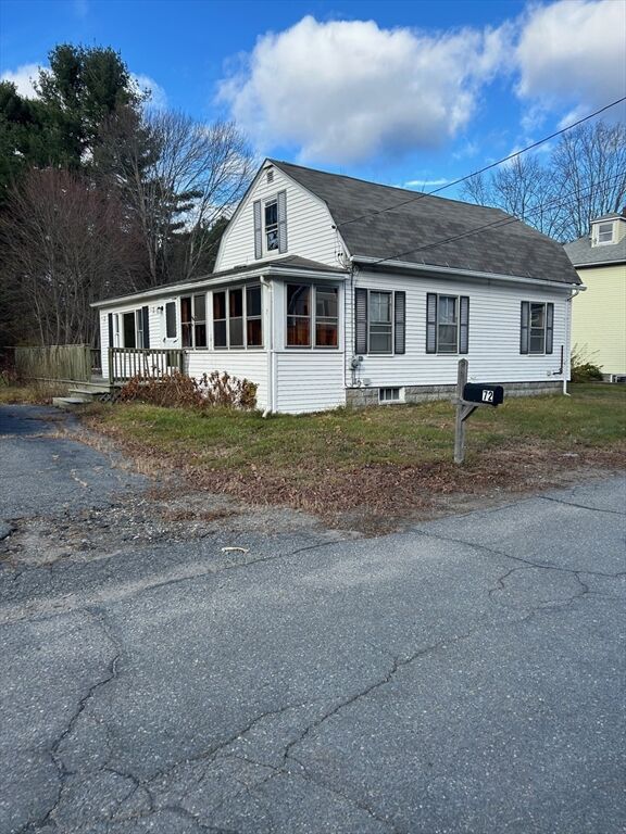 72 Homeward Ave  Uxbridge MA 01569 photo