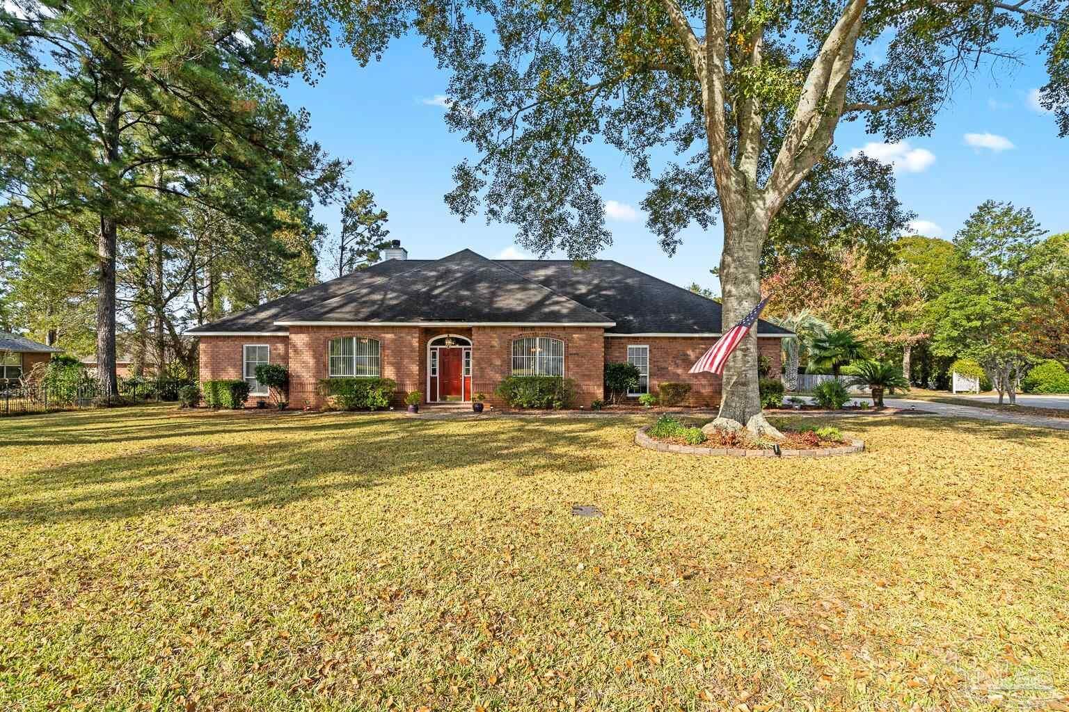 Property Photo:  3306 Prestwick Dr  FL 32571 