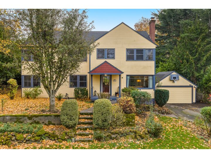 Property Photo:  5960 SW Brugger St  OR 97219 