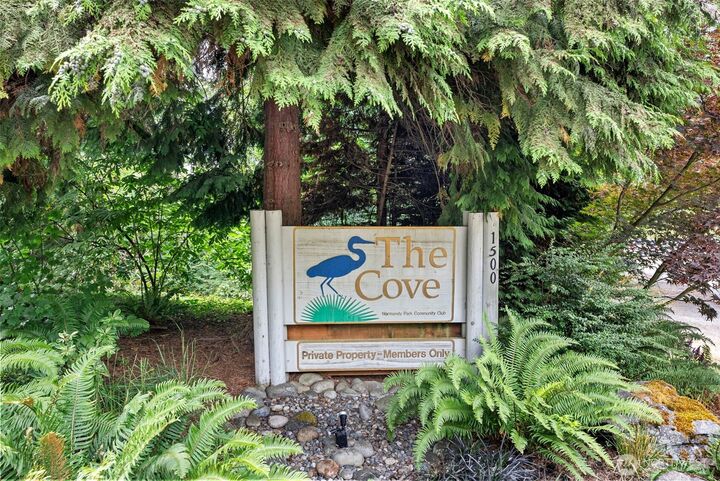 Property Photo:  19439  1st Avenue S F2  WA 98148 