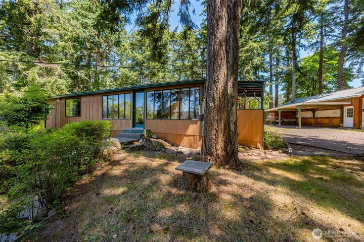 16757  Chilberg Avenue  La Conner WA 98257 photo