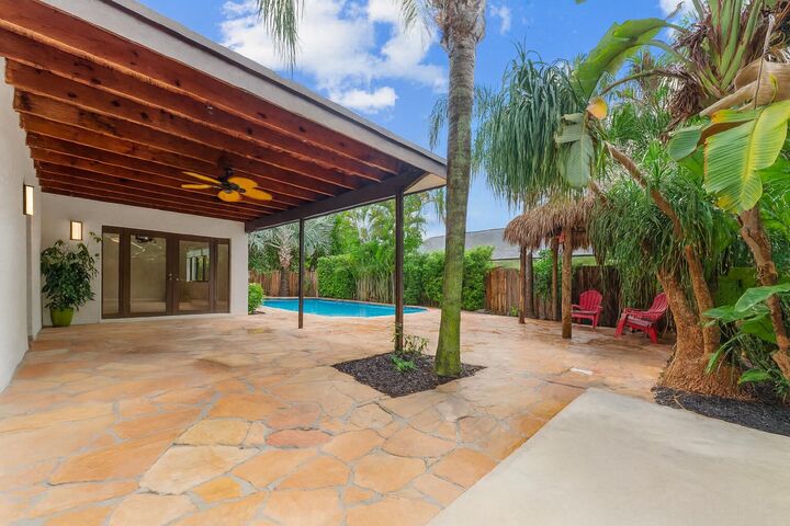 Property Photo:  1620 NW 118th Avenue  FL 33026 