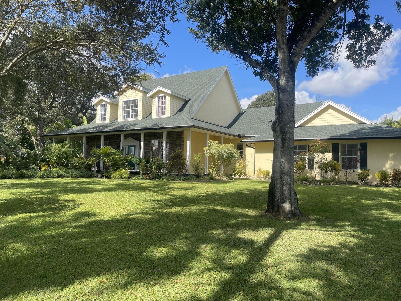 Property Photo:  14425 N 64th Court N  FL 33470 
