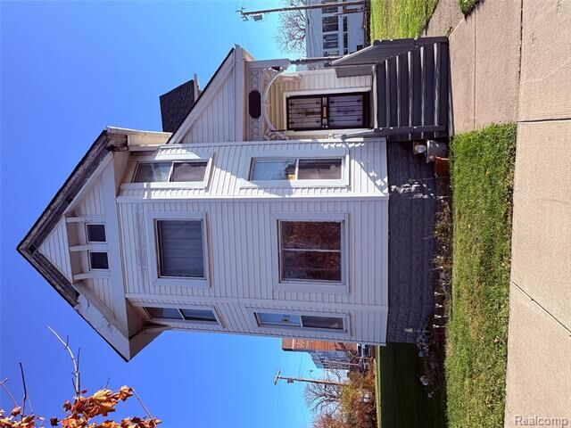 4634 16th Street  Detroit MI 48208 photo