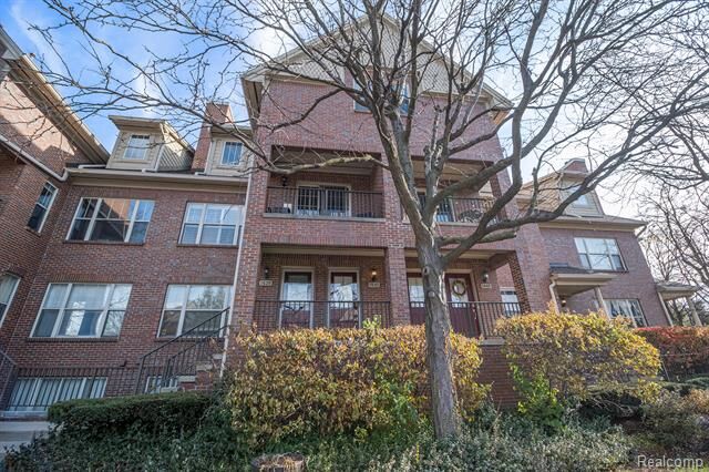 Property Photo: 1441 S Main Street MI 48067