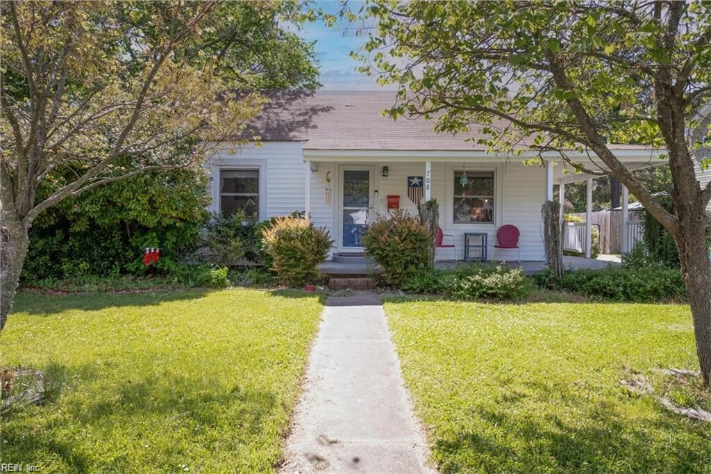 Property Photo:  708 Sparrow Rd  VA 23325 