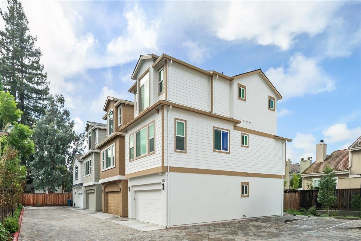 Property Photo:  202 West Rincon Avenue  CA 95008 