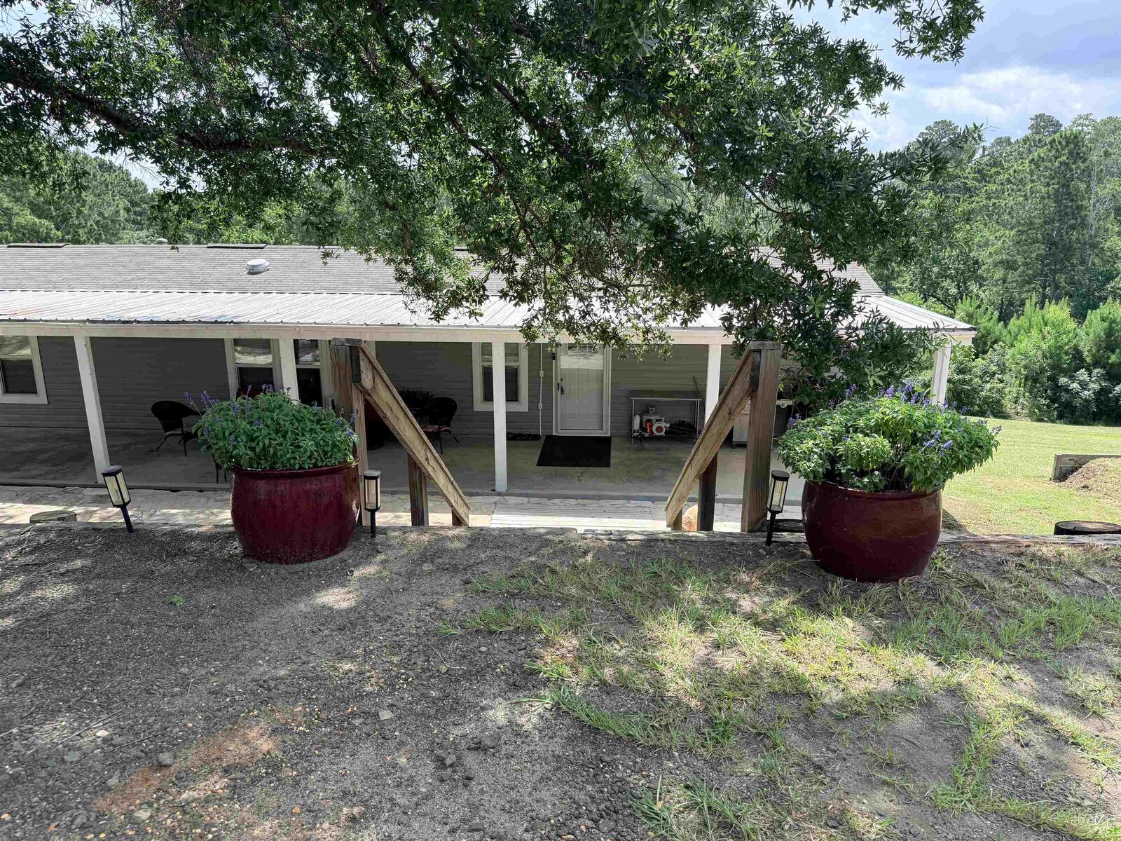 Property Photo:  520 County Road 57  TX 77595-1 