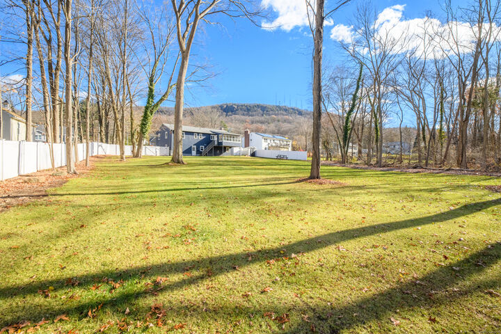 Property Photo:  1338 Meriden Avenue  CT 06489 