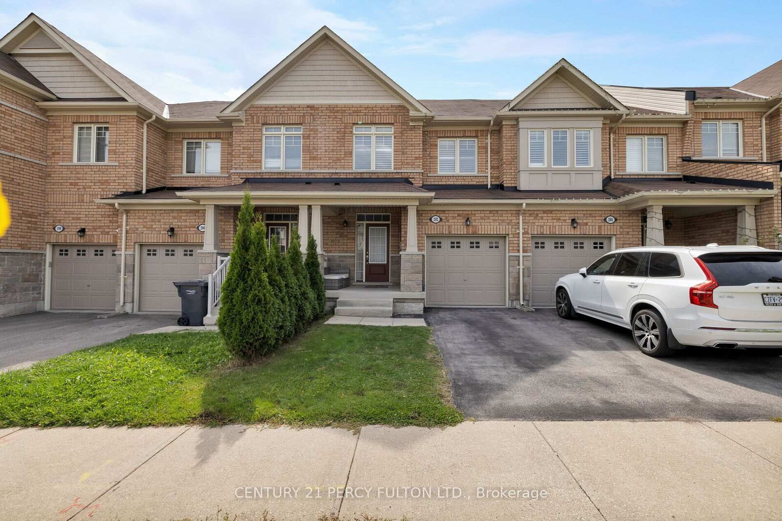 Property Photo: 202 Sky Harbour Drive ON L6Y 2Z7