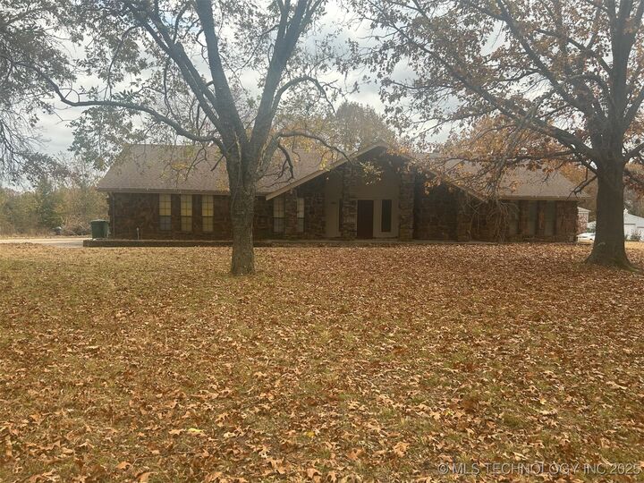 Property Photo:  20200 E 129th Street S  OK 74014 
