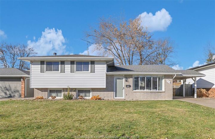 210 Westlawn Avenue  Kingsville ON N9Y 3L9 photo