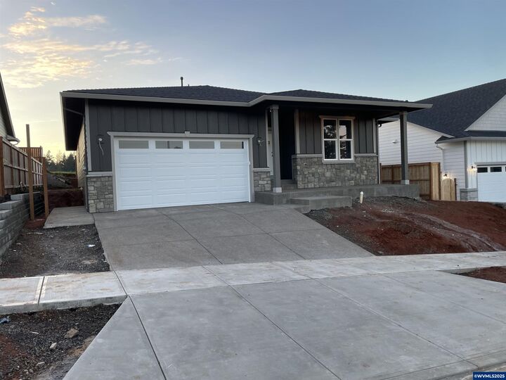 Property Photo:  6675 Naomi Danielle St SE  OR 97306 