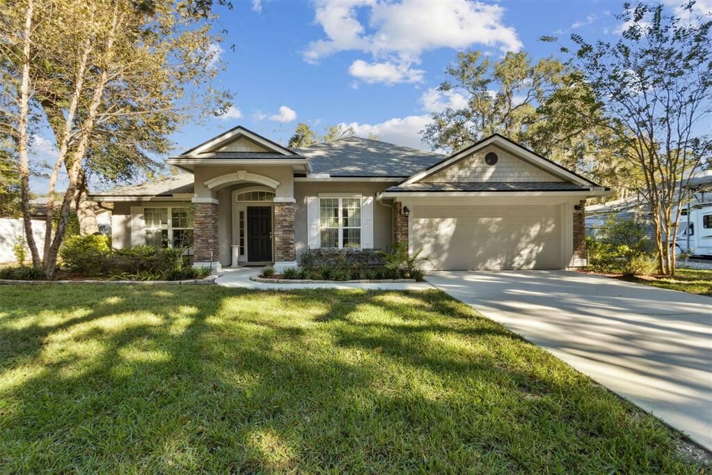 Property Photo: 5012 Karen Street FL 32034