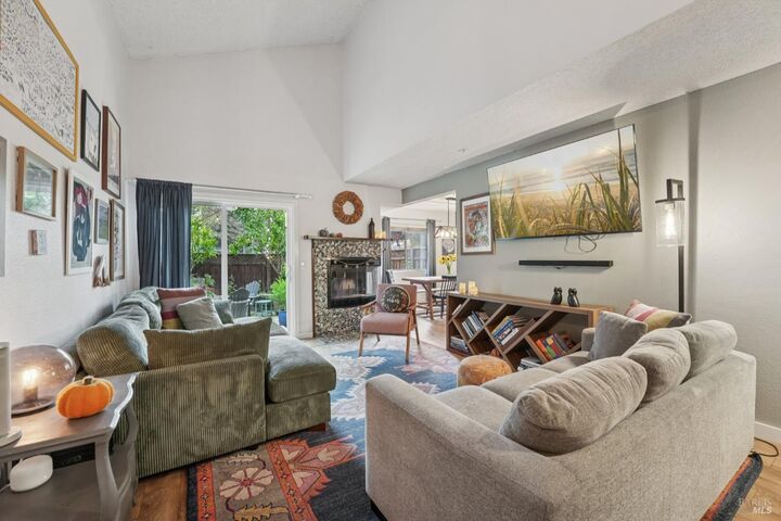 Property Photo:  31 Regents Circle  CA 94928 