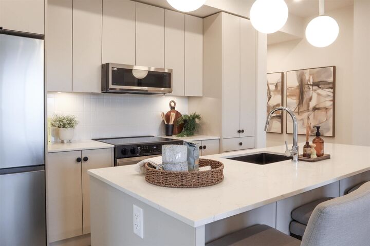 Property Photo: 45497 Campus Drive 410 BC V2R 6L8