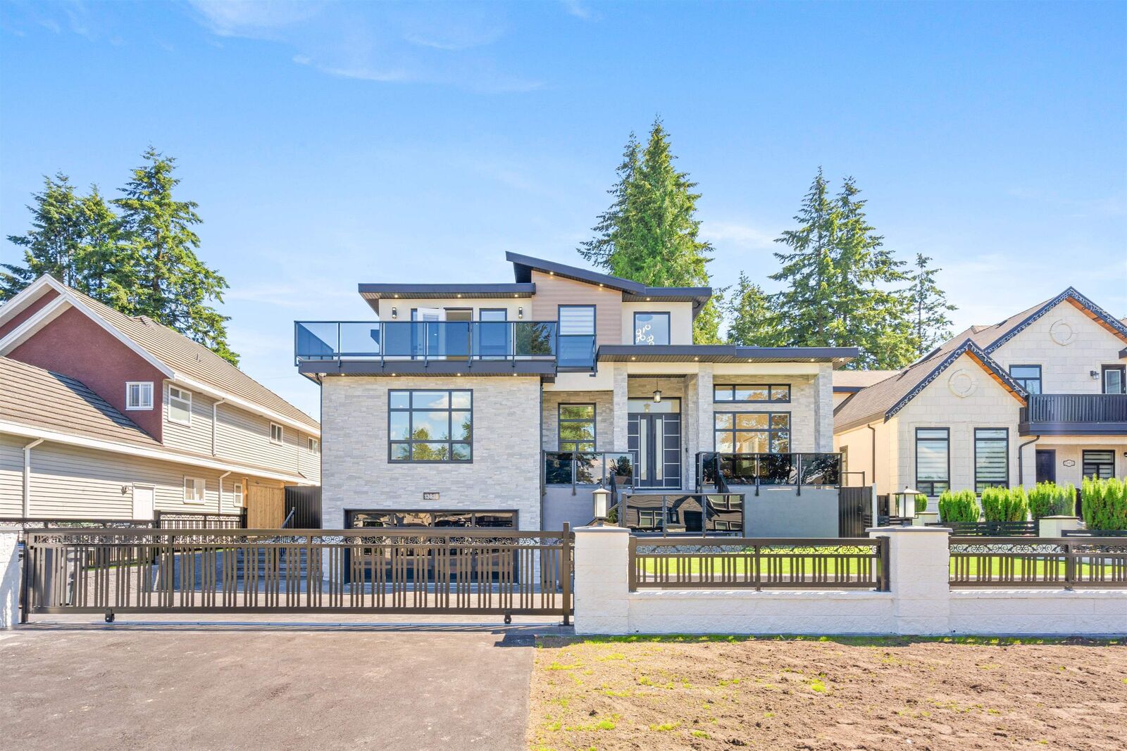 Property Photo: 13830 78A Avenue BC V3W 2Y5