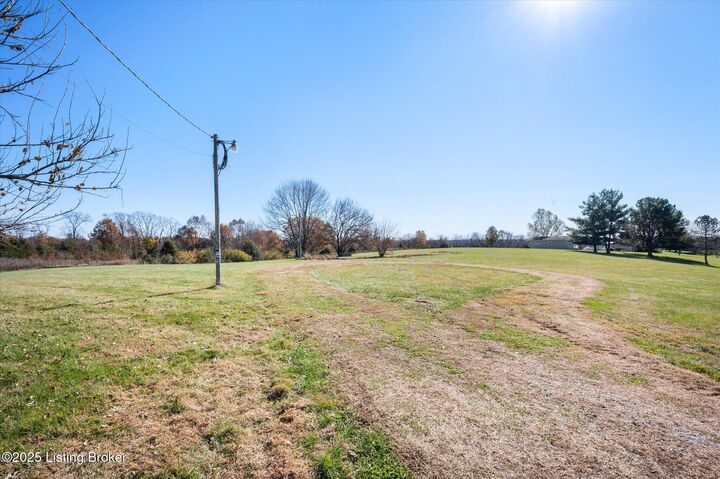 Property Photo: 530 Gordon Drive KY 40013