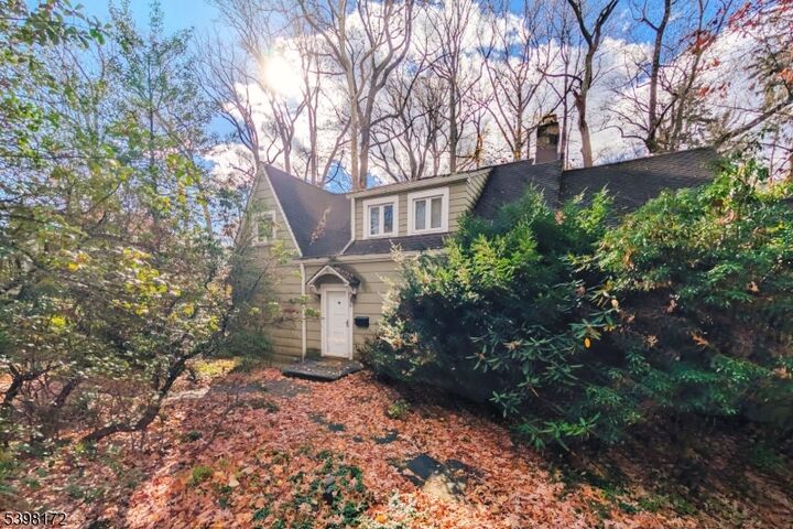 Property Photo:  296 Glen Ave  NJ 07078 