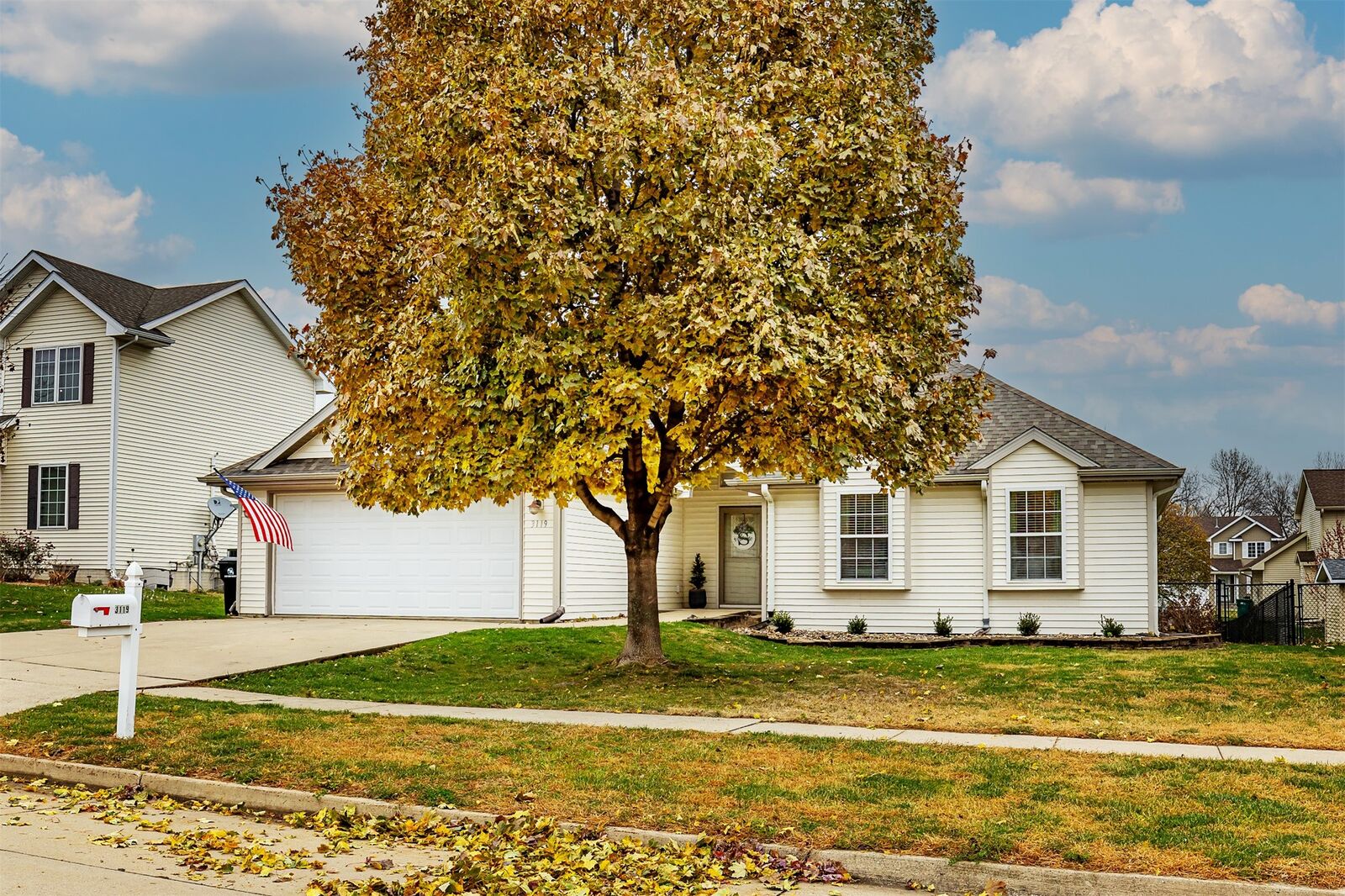 Property Photo:  3119 SW Westwood Street  IA 50023 