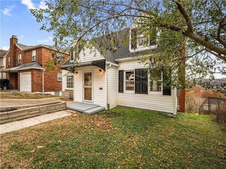 Property Photo:  811 Vogel Drive  WV 25302 