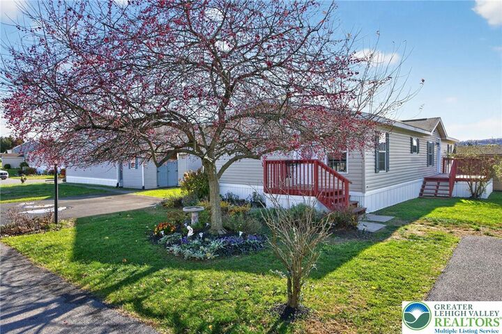 Property Photo:  5314 Beaumont Lane  PA 18062 