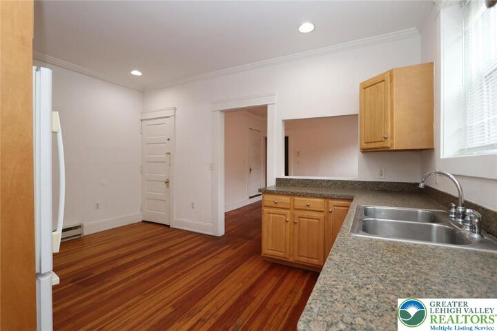 Property Photo: 728 E 6th Street 1 PA 18015