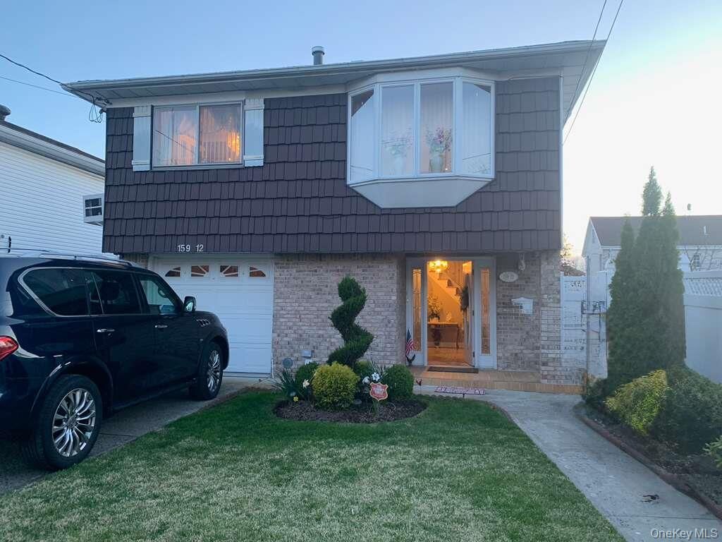 Property Photo:  15912 88th Street  NY 11414 