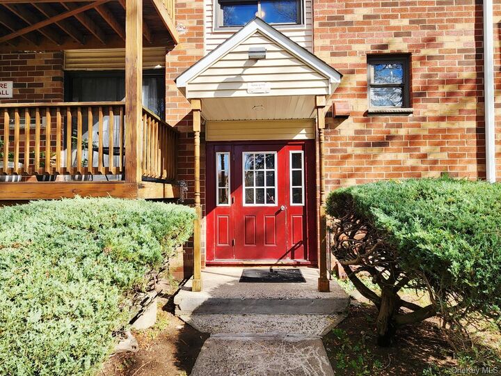 Property Photo:  112 Union Road 3L  NY 10977 