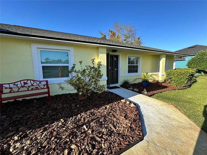 Property Photo:  126 Bayside Drive  FL 32137 