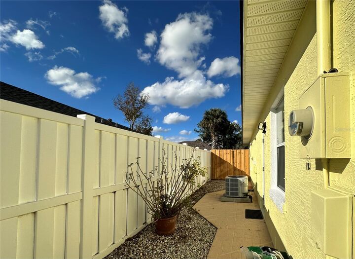 Property Photo:  126 Bayside Drive  FL 32137 