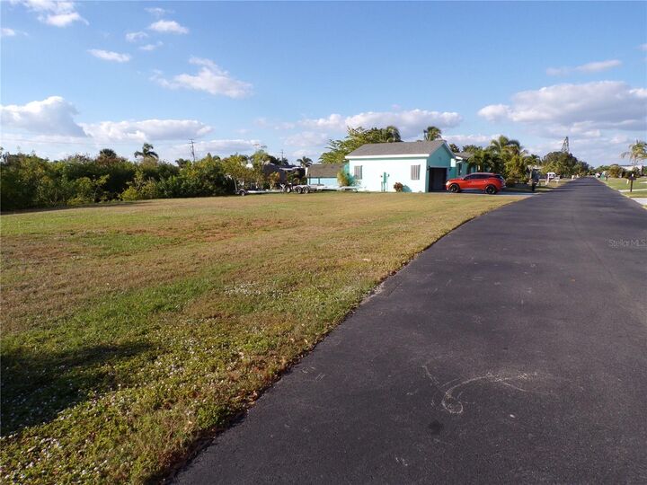 Property Photo:  4421 Pelican Pointe Drive  FL 33950 