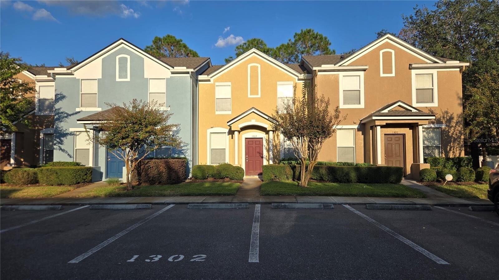 Property Photo: 1302 Denman Court FL 33543