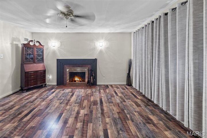 Property Photo: 1615 N 17th Street IL 62226