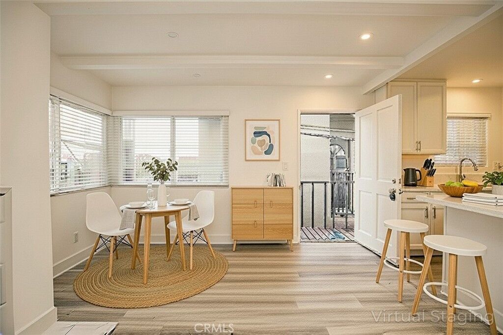 Property Photo: 122 El Porto CA 90266