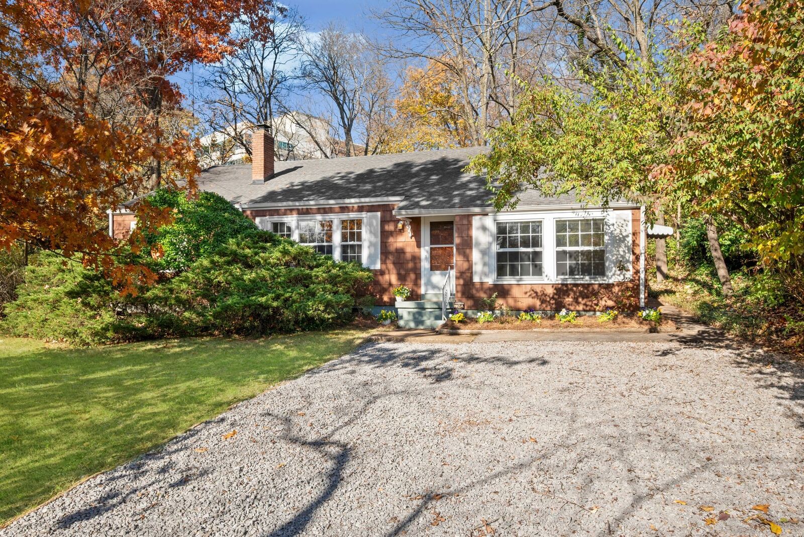 Property Photo: 618 Wade Cir TN 37072