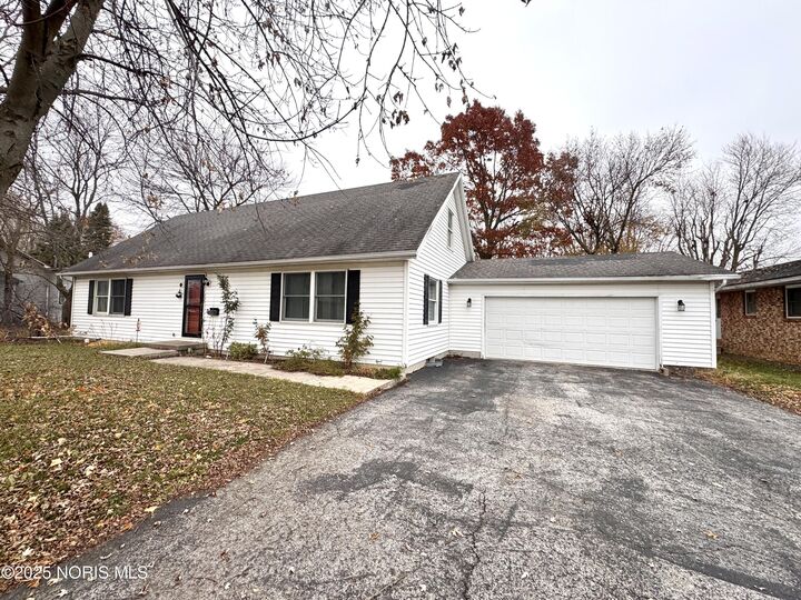 1005 Broad Avenue  Findlay OH 45840 photo