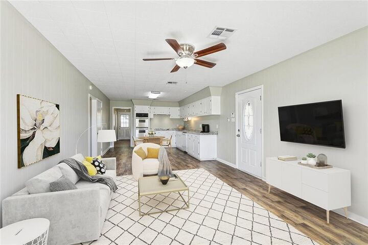 Property Photo: 619 Bellanger Street LA 70058