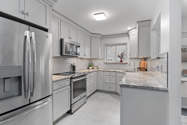 224 Locust Hill  Shelburne VT 05482 photo