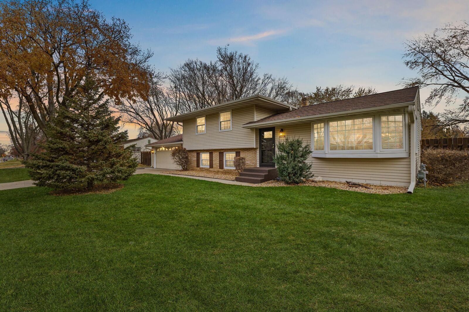 Property Photo:  4004 McKnight Road N  MN 55110 