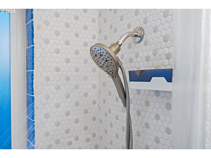 Property Photo: 7139 SE 78th Ave OR 97206