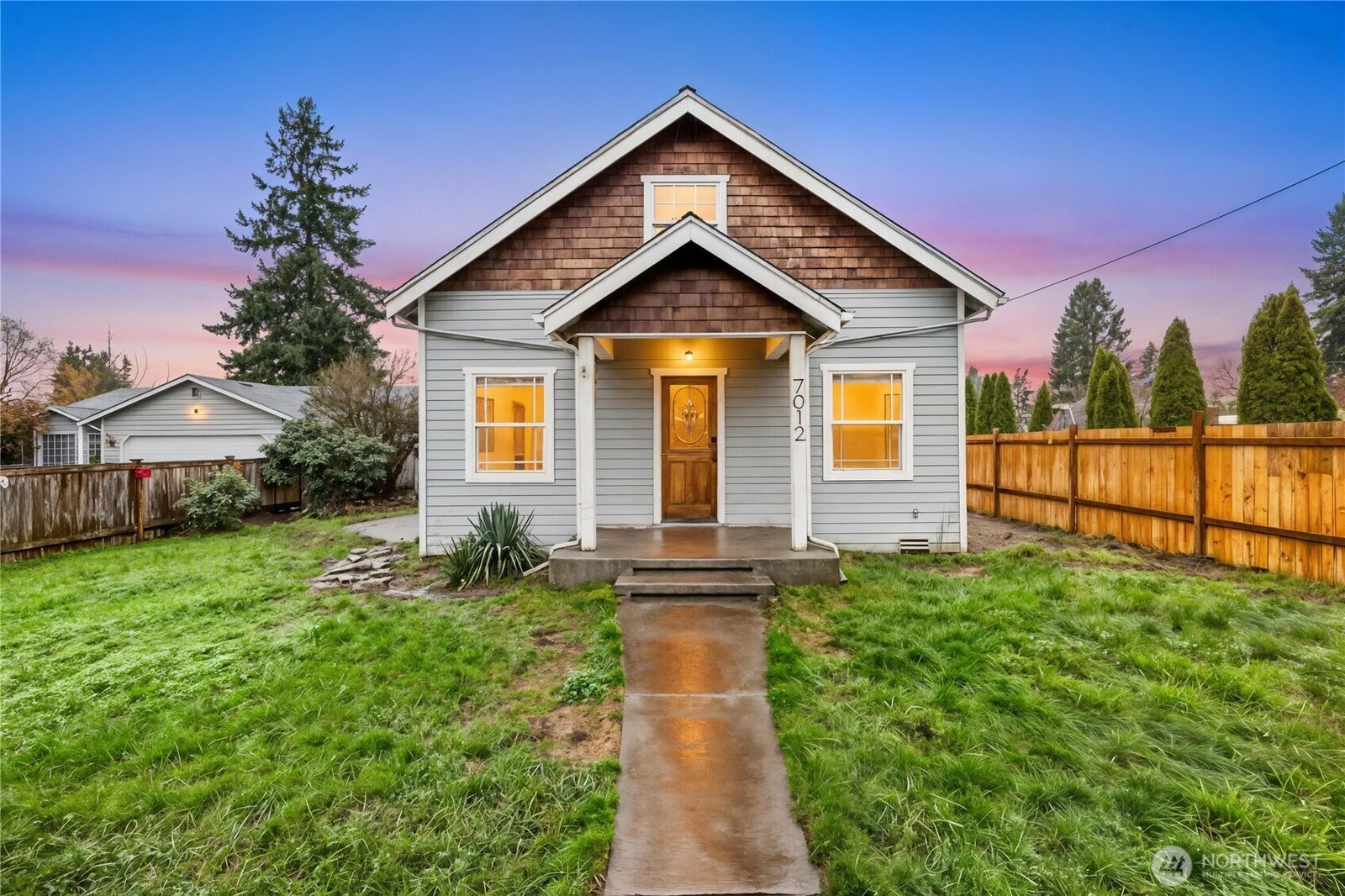 Property Photo:  7012  47th Avenue NE  WA 98270 