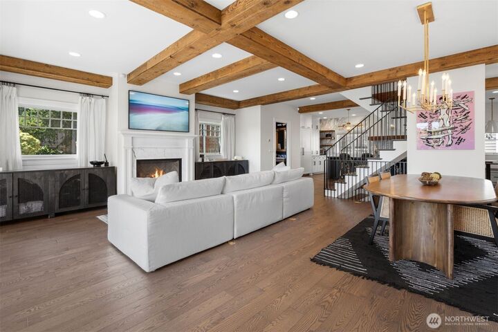 Property Photo:  312  Prospect Street  WA 98109 