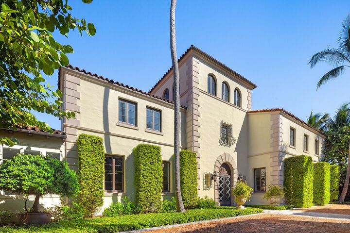 Property Photo:  115 Via La Selva  FL 33480 