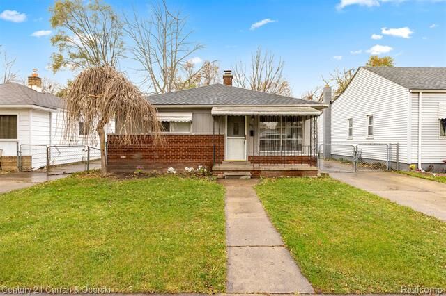 Property Photo:  4924 Pelham Street  MI 48125 