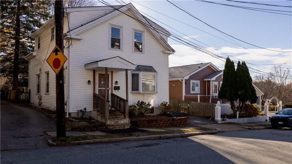 Property Photo:  185 Lippitt Street  RI 02906 
